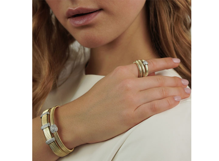 Tugogas Pebble Diamond Ring 18ct Yellow Gold